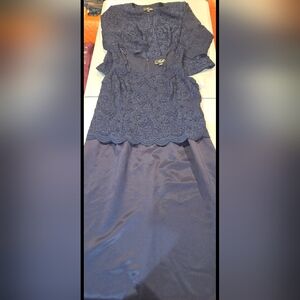Elegant Navy Lace Overlay Skirt (4c22)